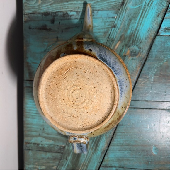 Vintage Pottery Salt Glazed Tea Pot Signed~Floral Design - Picture 11 of 16